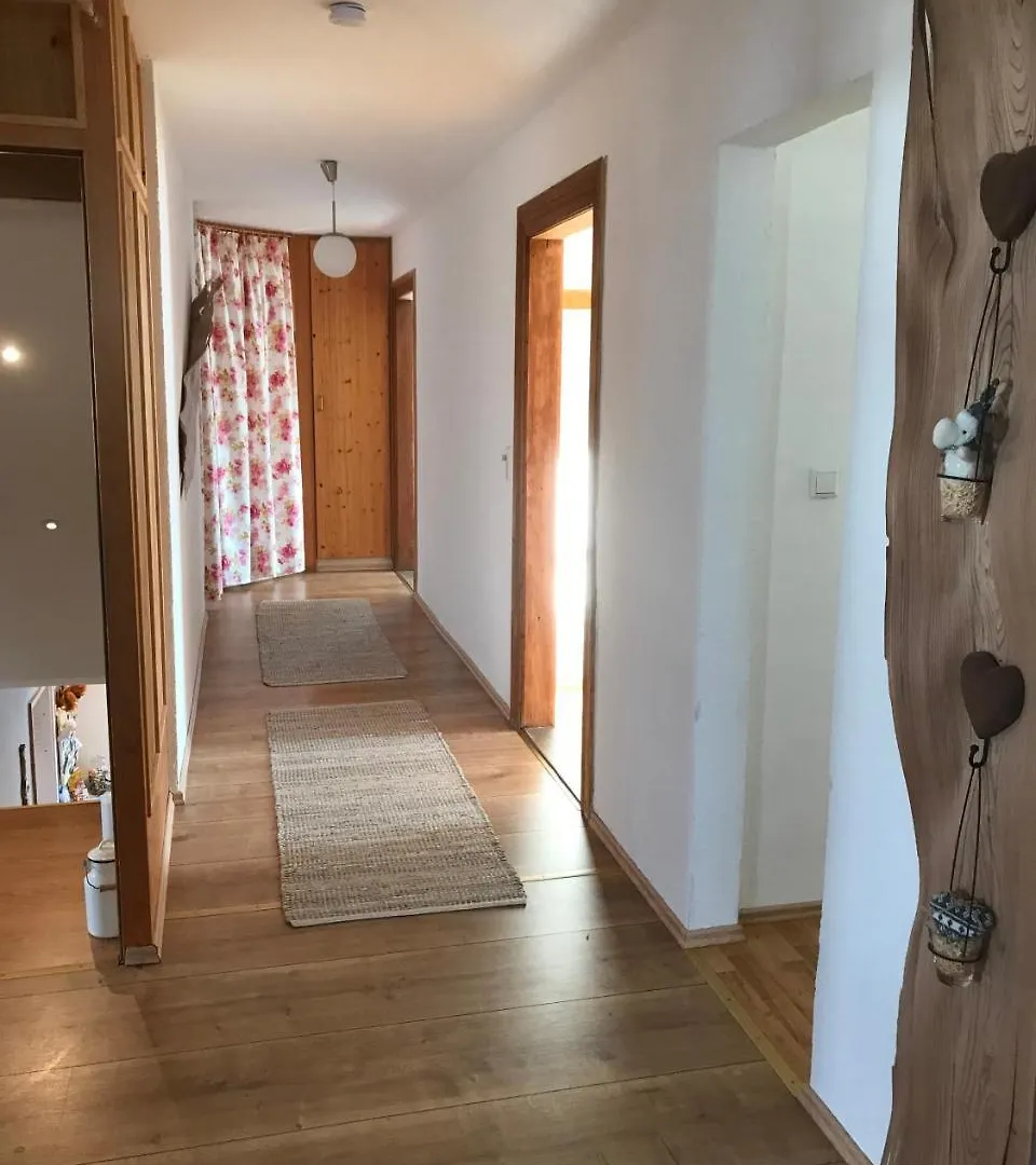 Apartment Die Dirndlkoenigin Grunenbach